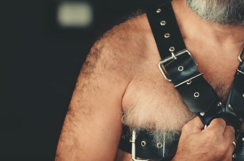 Esdras – Leather